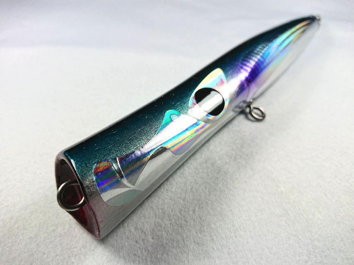 Bazoo Slim 220 | Hologram Flying Fish