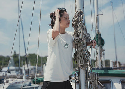 海军服装鱼群图案T恤